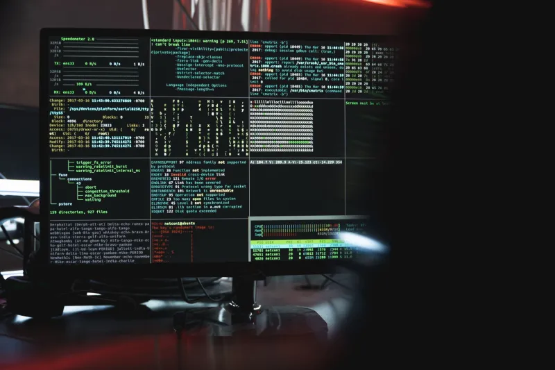Init-krig i Linux-världen: Vad svenska sysadmins faktiskt behöver förstå om systemd och dess rivaler